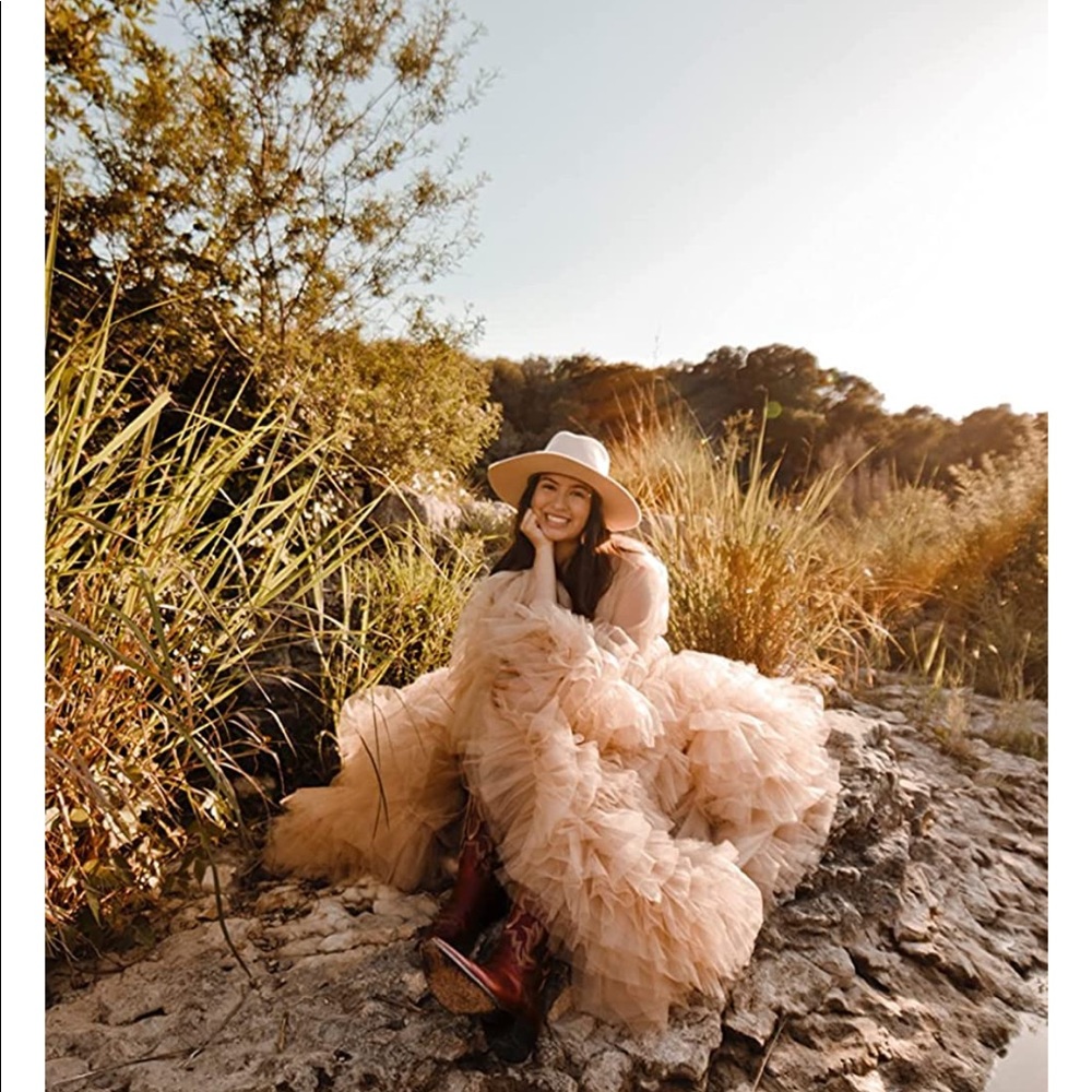 Ruffle robe